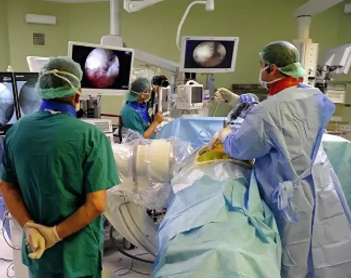 Advantages of Full Endoscopic Lumbar Hernia Surgery